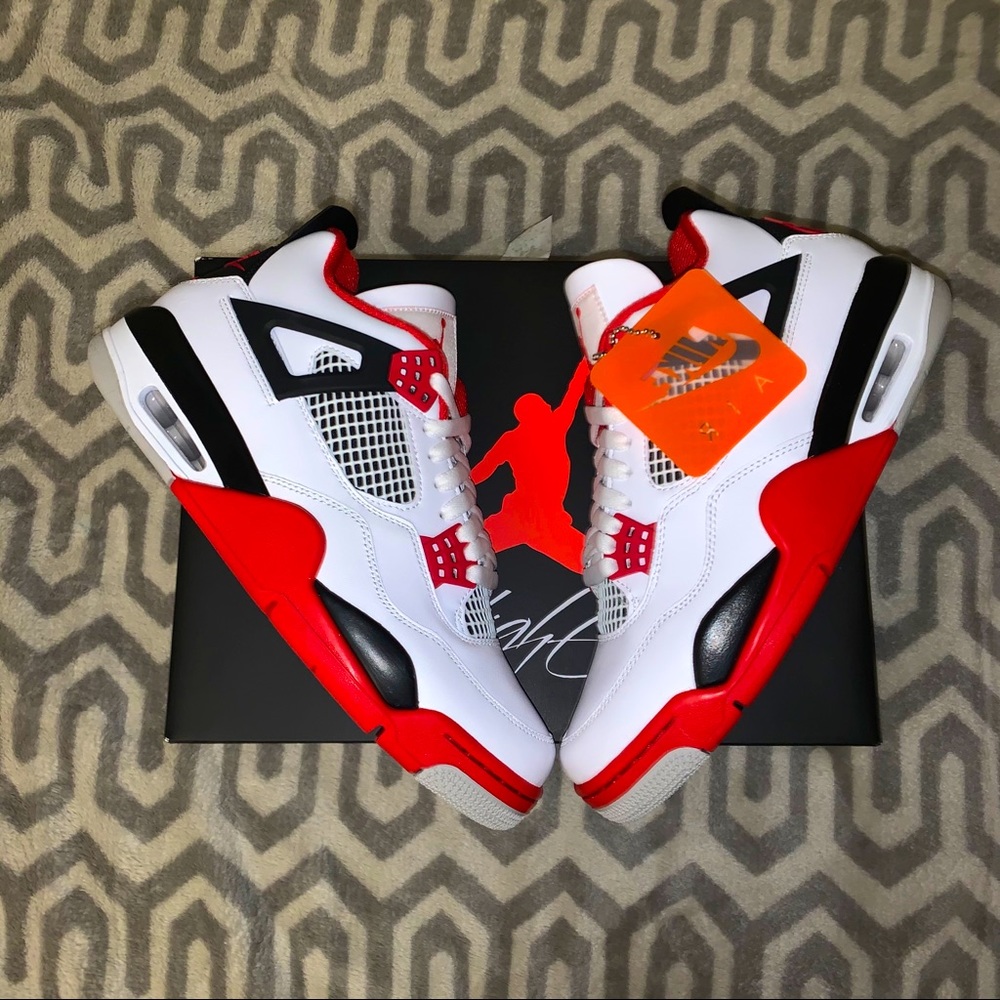 Jordan 4 Retro Fire Red (2020)